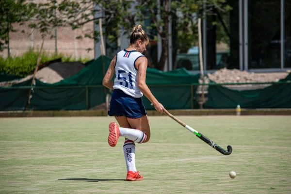 field hockey team training